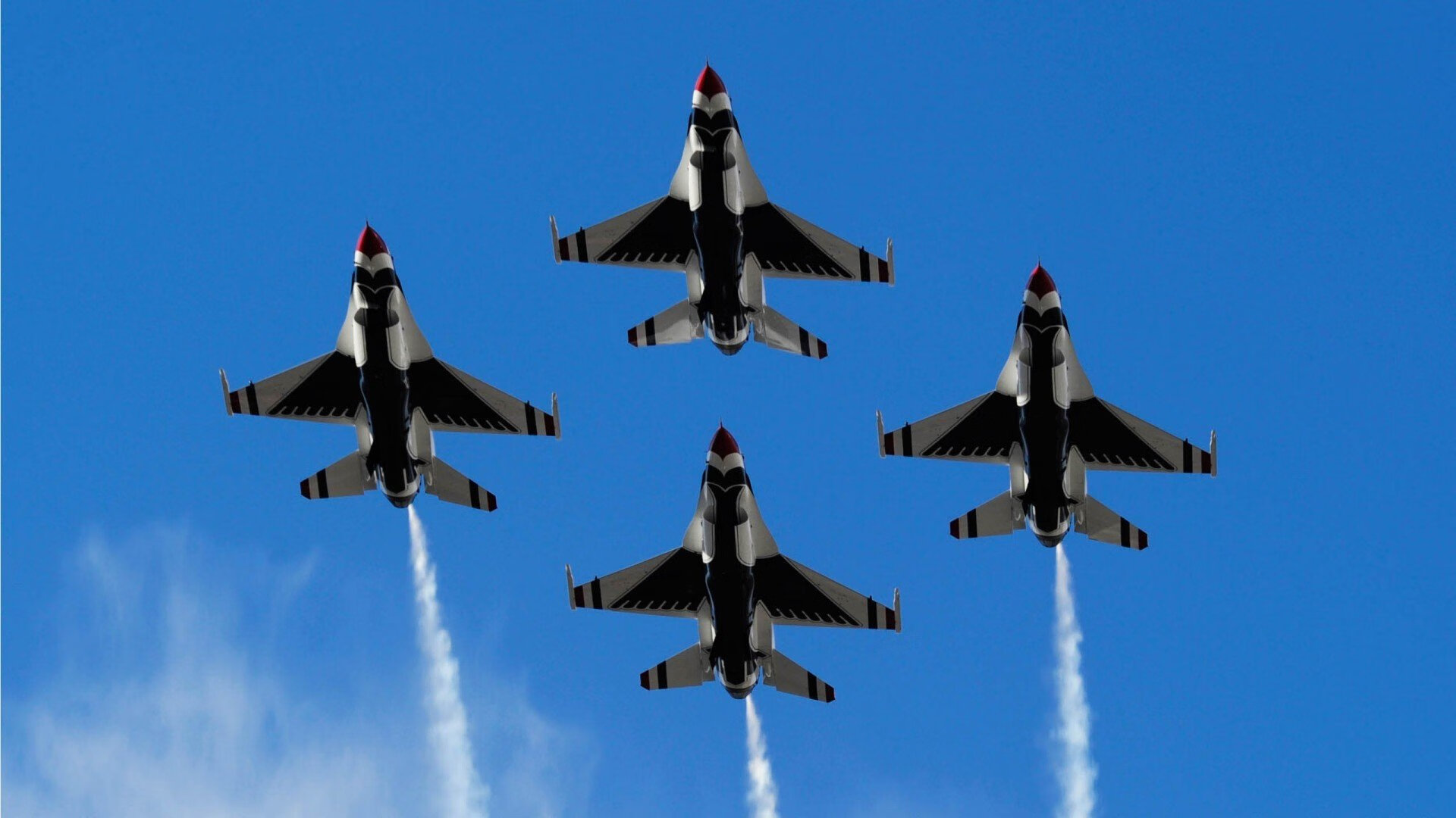 爱游戏电竞官网-动感单车赛：骑行者的速度与激情，动感单车精彩视频