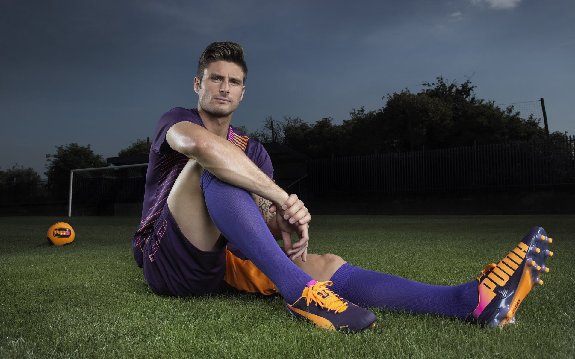 战术解析：不同球队的配置和变化背后，球队战术怎么设置